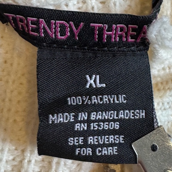 TRENDY Threads Sweater Womens CROP Fall  Casual  Distressed XL - Picture 5 of 5